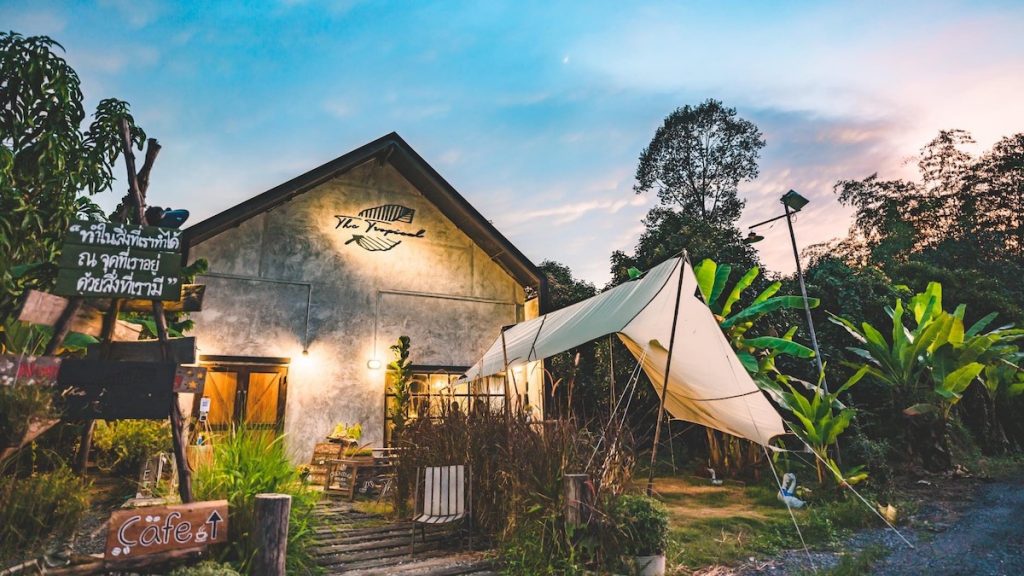 the tropical eco cafe